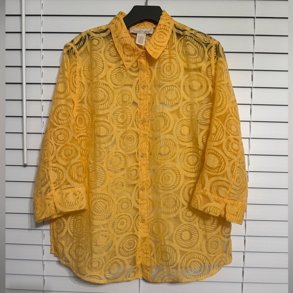 c.l.o.t.h.e.s Mustard Yellow Sheer Burnout Swirl Button Up Blouse Large